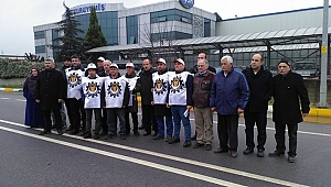 AYDIN KURUYEMİŞ FABRİKASI ÖNÜNDE, EKMEK KAVGASI!...