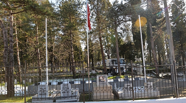 HENDEK BELEDİYE MEZARLIĞI, GAFFAR OKKANI ANMA TÖRENİNE HAZIR!...