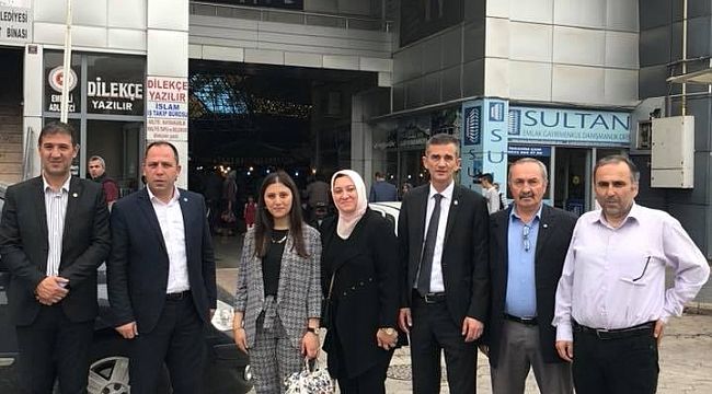 ÜMİT DİKBAYIR, SALI PAZARINDA İYİ KARŞILANDI!...