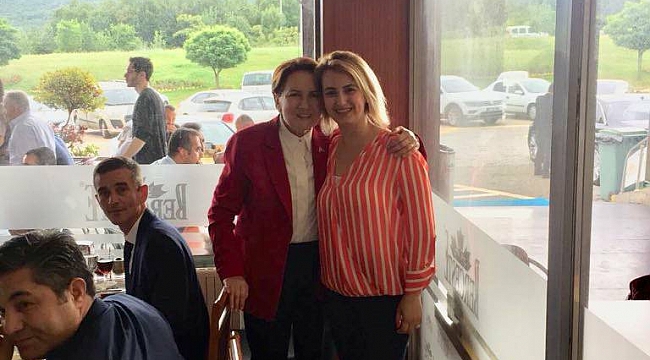 MERAL AKŞENER, KAHVALTISINI HENDEK'TE YAPTI!...