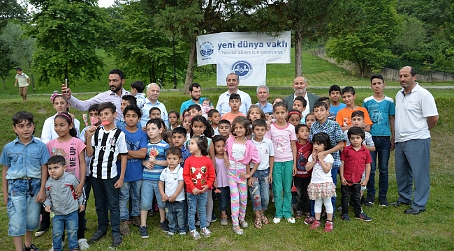 YENİ BİR DÜNYA İÇİN ÇALIŞIYORUZ!...