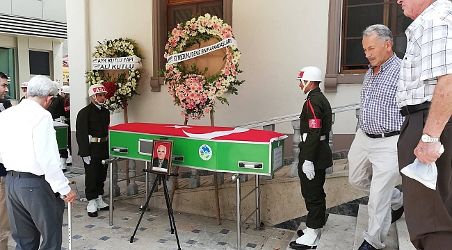 Kaptan Fuat Kalyoncu Askeri Törenle defnedildi!...