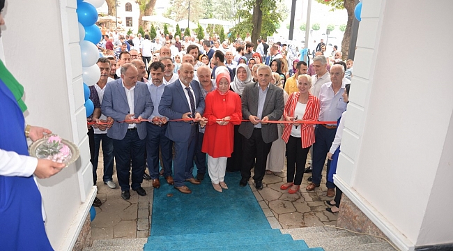 Miting gibi Beyaz Masa Açılışı...
