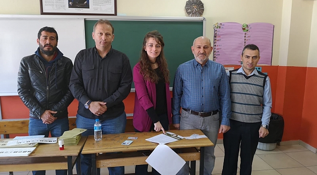 Başkan Püsküllü oyunu Yeşilyurt’ta kullandı.