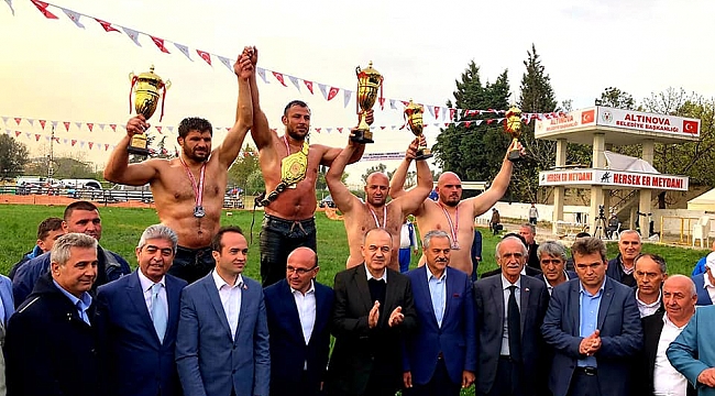 Kavakçı, Altın Kemeri kıl payı kaçırdı...
