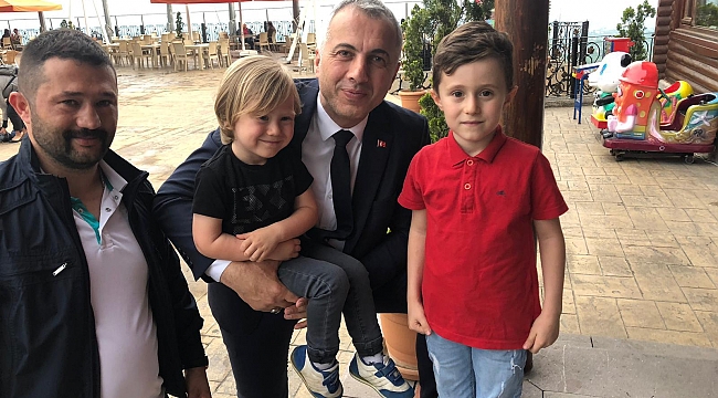 Esas olan gönüller yapmaktır...
