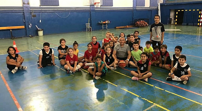 Babaoğlu, Miniklerle Basketbol Oynadı...