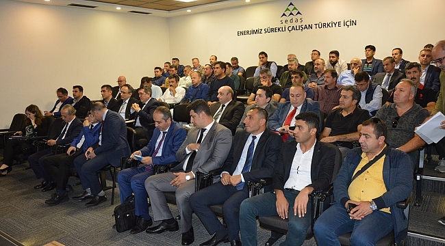 TEDAŞ Hendek'te Aydınlatma Denetimi Yaptı.