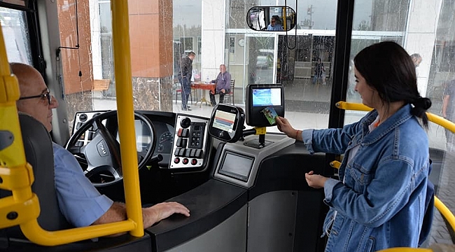 Ücretsiz Öğrenci Servislerinin kaldırılması haberine, Belediyenin cevabı gecikmedi.