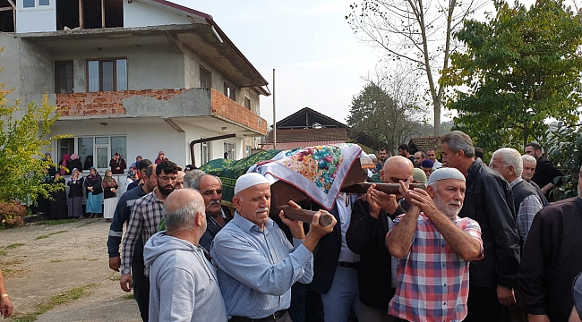 Ayşe Acar, Hendek'te defnedildi...