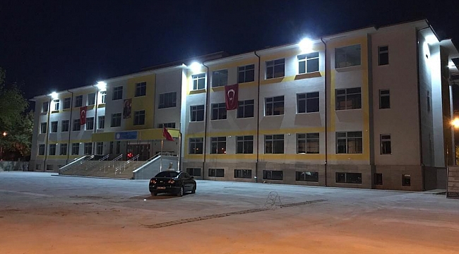 Cumhuriyet İlkokulu Pazartesi Günü Açılıyor.