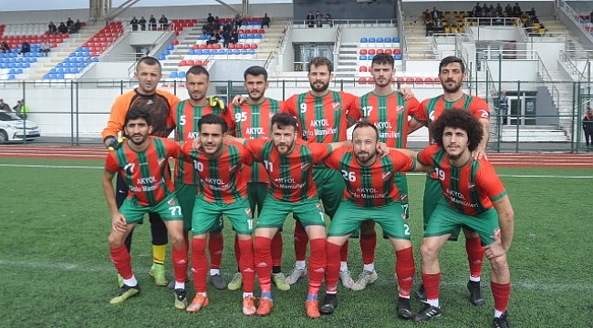 Dereköyspor As Akyazısporu 3 golle geçti...
