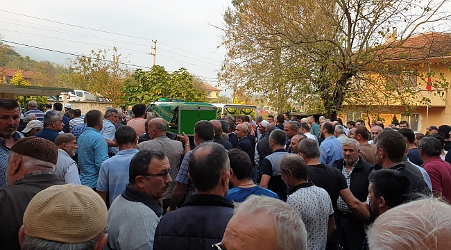 Halil Tosun Hendek'te Defnedildi.