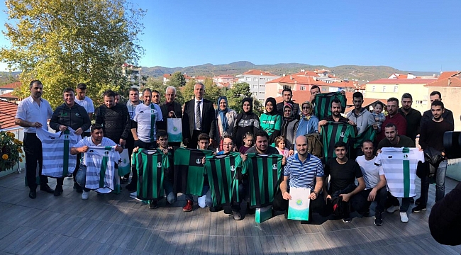 Hendek'te Yeşil Siyah Tören.