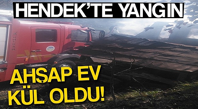 Aksu Mahallesinde Ahşap Ev Tamamen Yandı!