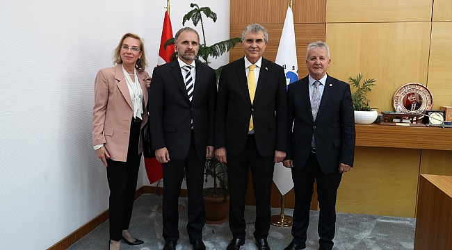 Bosna Hersek Büyükelçisi Bakir Sadoviç,Başkan Yüceyi Ziyaret Etti.