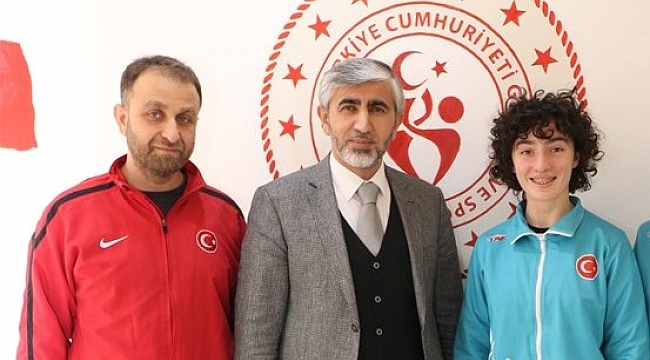 Arif Özsoy, Balkan Şampiyonunu Zehra Erol'u Tebrik Etti!