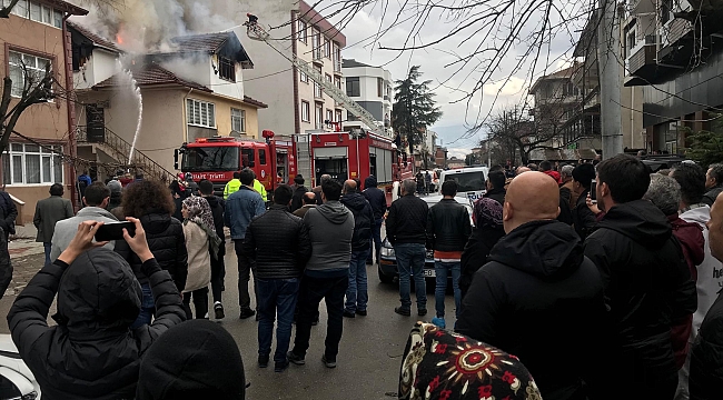 Yenimahallede Korkutan Yangın....