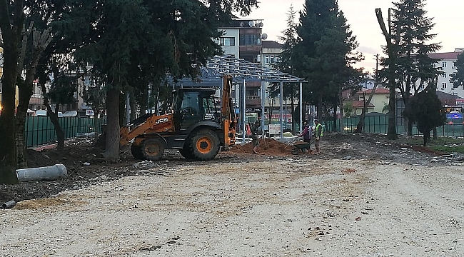 Zeki Cömert Parkında Çalışmalar Devam Ediyor...