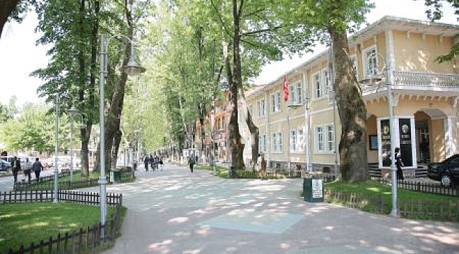HENDEK BELEDİYESİNDE AKILLARI KARIŞTIRAN MÜDÜR ROTASYONU...
