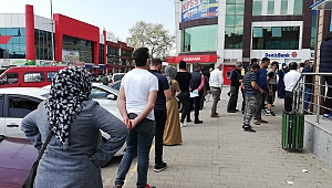 Hendek, Bugün Çok Kalabalık... 