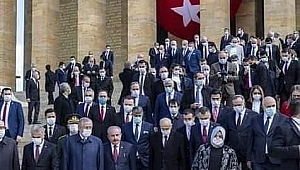 Kocatepe Camimiz, Anıtkabir Kadar Temiz Değil Mi?