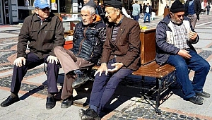 65 yaş üzeri ve 20 yaş altına sokağa çıkma izni... 