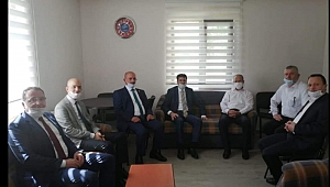 Ayhan Sefer Üstün'den Muhtar İskefiyeliye Ziyaret... 