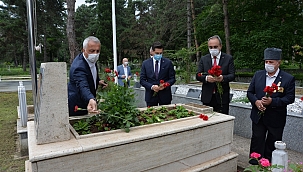 Aziz şehitlerimizi minnetle anıyoruz...
