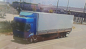 Çalınan Tır Hendek'te Bulundu...