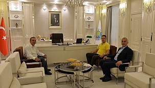 Eski Kaymakam Burhan Hendek'te...