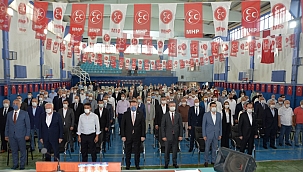 Hendek MHP'de Burhan Namlı yeniden başkan seçildi!