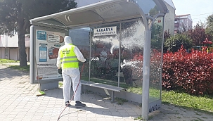 Yolcu durakları düzenli olarak dezenfekte ediliyor...