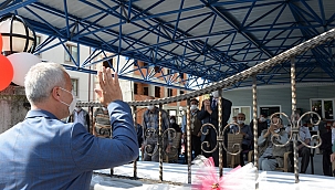 Yaşlılar başımızın tacıdır...