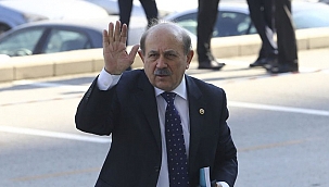 Burhan Kuzu, Korona yüzünden hayatını kaybetti!