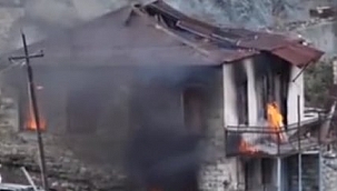 Ermeniler yakıyor, Nezmiyye Hicran ağlıyor...