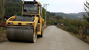 Kırsal mahalleler dayanıklı ve yerli üretim olan beton yol ile buluşuyor...