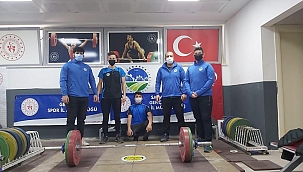 Büyükşehirden Halter Başarısı... 