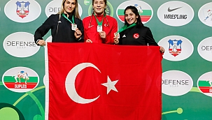 Kadın Güreşçilerimiz Dünya Üçüncüsü oldu... 