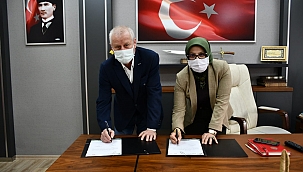 Başkan Sarı’dan Uzaktan Eğitime Tablet Desteği... 