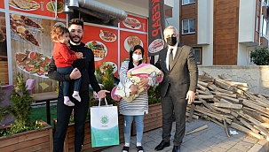 Her bebek, 1 fidan...