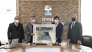 Sakarya Valisi Çetin Oktay Kaldırım, Hendek'i Ziyaret Etti