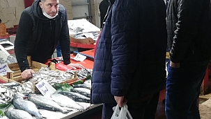 Bu kafayla kırmızıdan zor çıkarız!