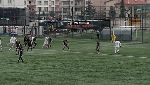 İLK YARI SONUCU MAMAK FK:0 SAKARYASPOR:1