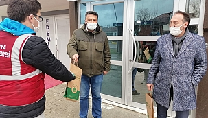 Maske kullanımı salgının bulaşıcı riskini azaltıyor... 