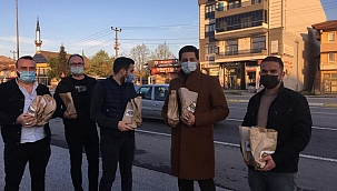 Başkan Baykal İftariyelik Dağıttı...