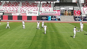 İLK YARI SONUCU VANSPOR FK:0 SAKARYASPOR:0