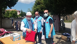 Diyanet Vakfı, İhtiyaç Sahibi Aileler için Giyim Sergisi açtı