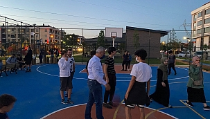 Paslı Beyinler, Yapılan Güzel Hizmetleri Göremez!