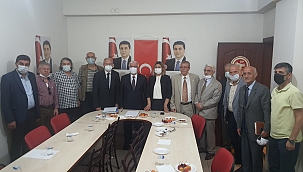 Sakarya Sivil Toplum Kuruluşları Platformu, Demokrat Parti'yi ziyaret etti